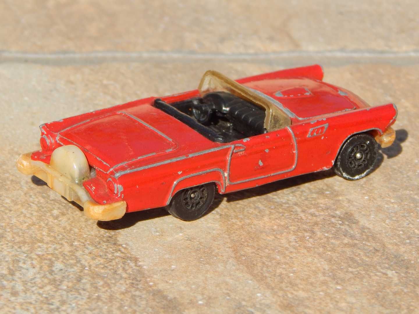 Macheta Ford Thunderbird 1957 Corgi 1980 veche fab Marea Britanie