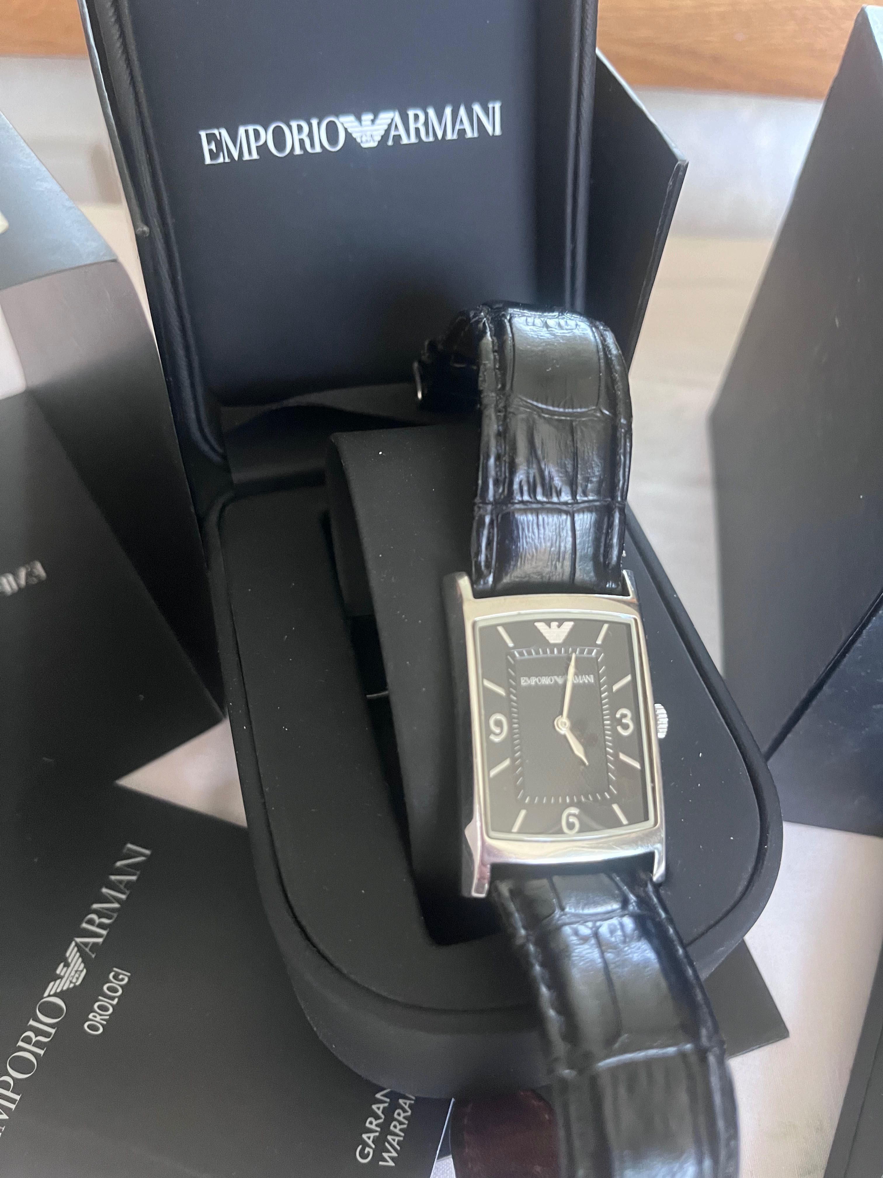 часы Emporio Armani AR4660 в идеальном состоянии.
