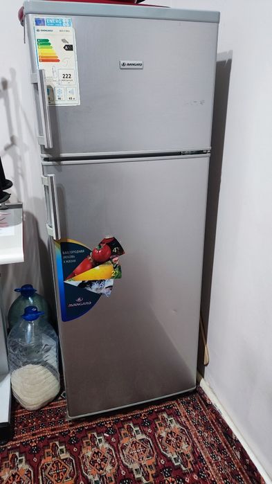 Музлатгич тезда сотилади холати зур.