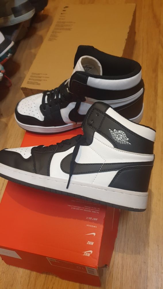 Маротонки NIKE -AiR Jordan -40.5