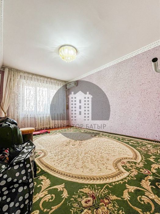 Продается 3/4/4 Буюк Ипак Йули 2х6 балкон