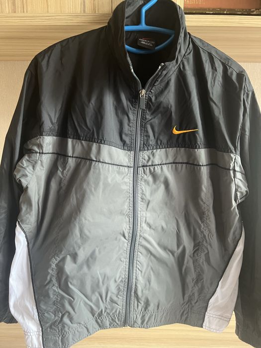 Оригинално яке за момче Nike - 12-14 г,