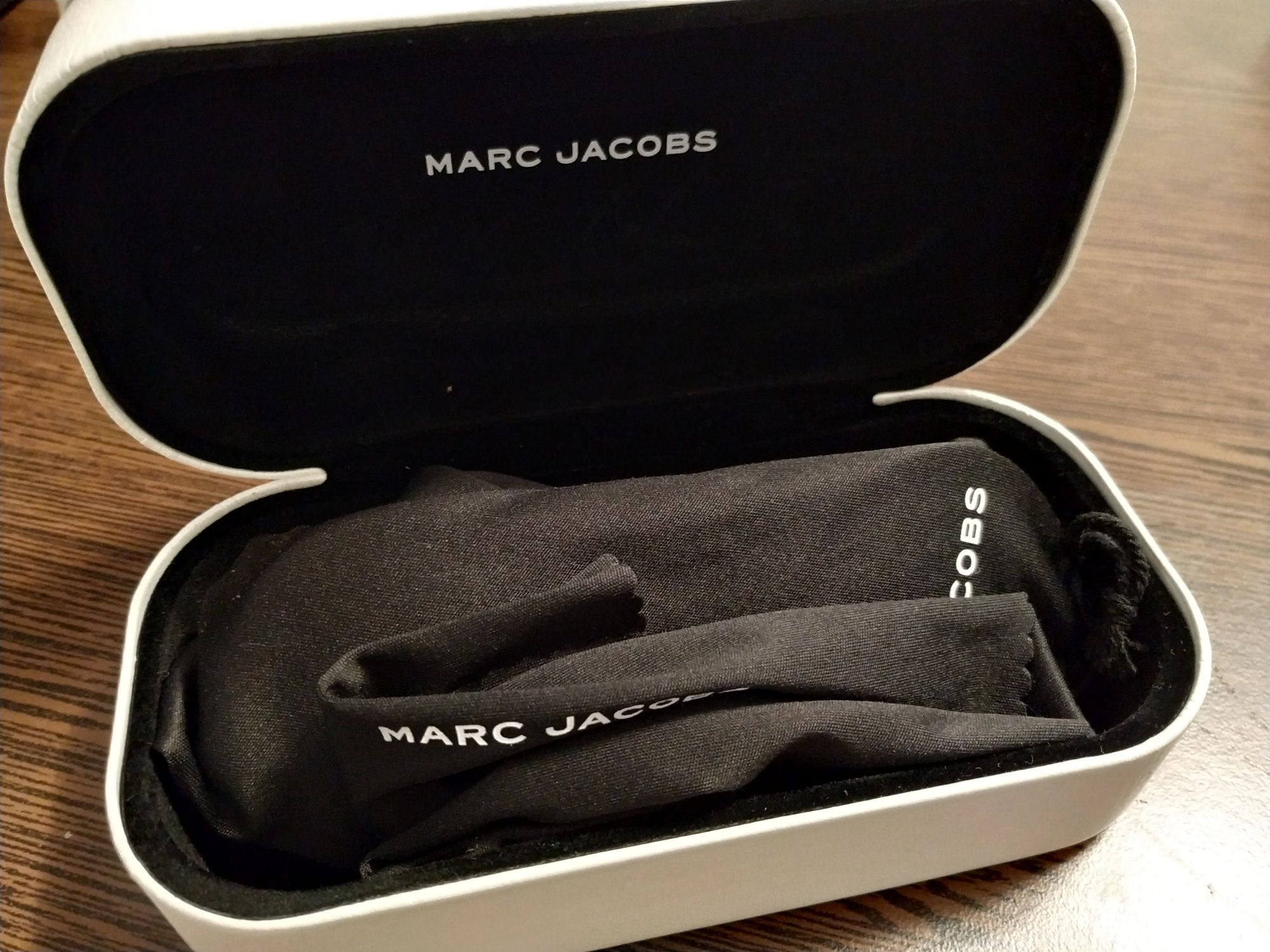 Ochelari de soare Marc Jacobs