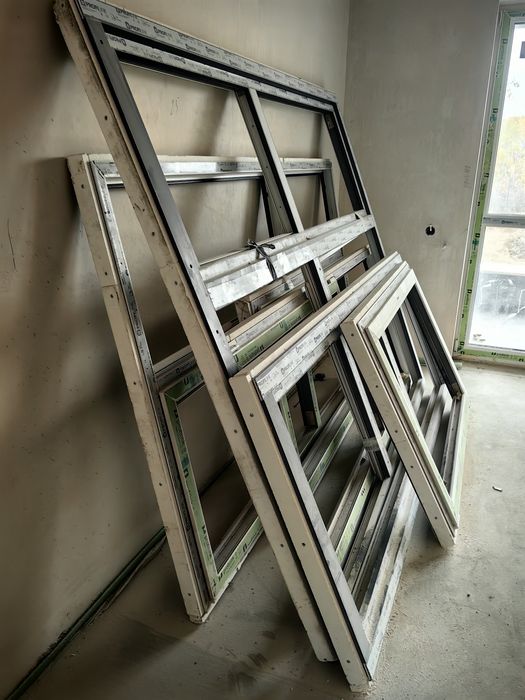 Продавам PVC дограма