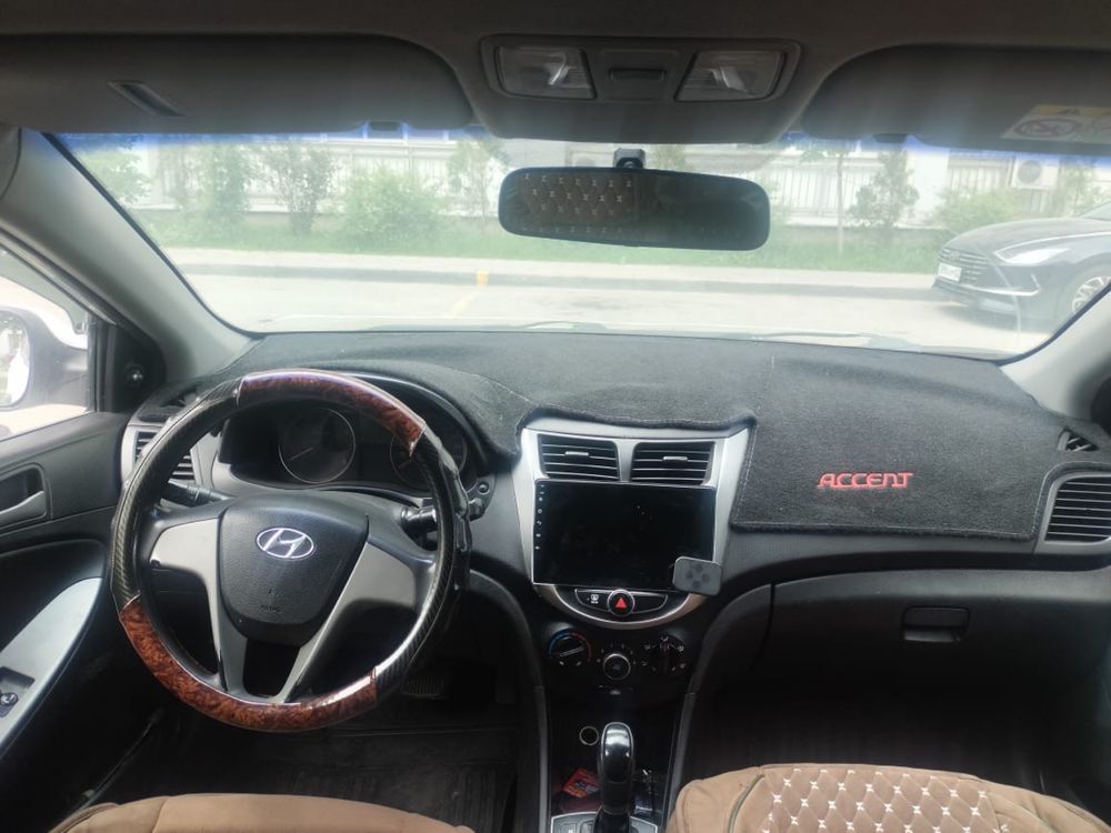 Продам Hyundai Accent  в идиальном состоянии