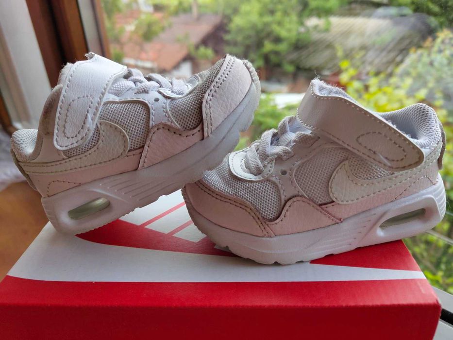 Nike маратонки за момиче, размер 21
