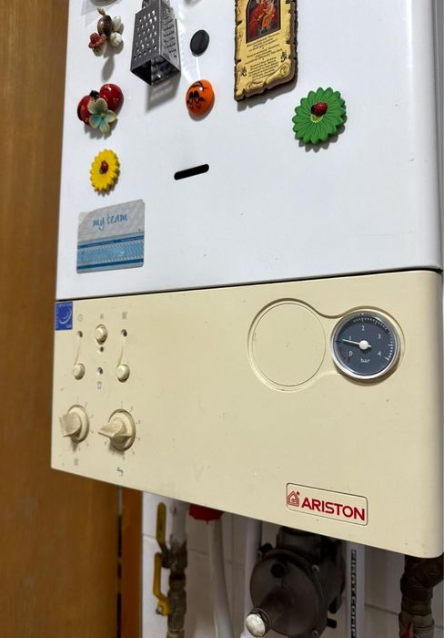 Centrală ARISTON microgenius completa, functionala!