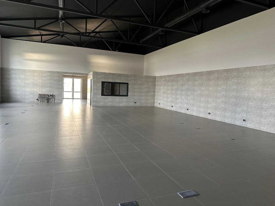 Отдельно-стоящее здание