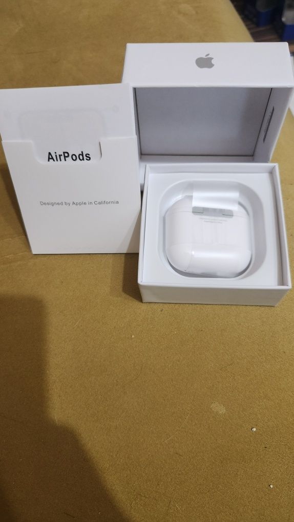 Apple air pods apple