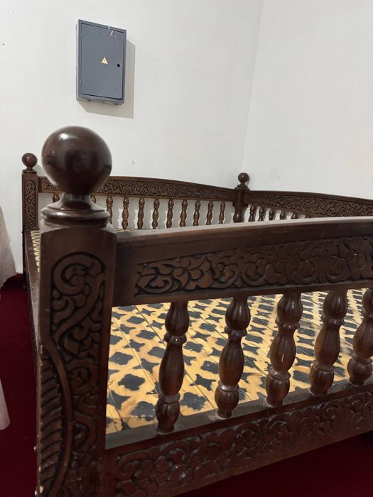 Тапчан сотилади