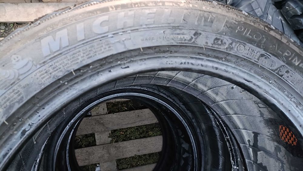 Vând anvelope 275/45/20 runflat