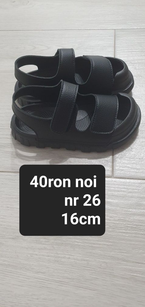 Sandale negre nr 26 /16cm