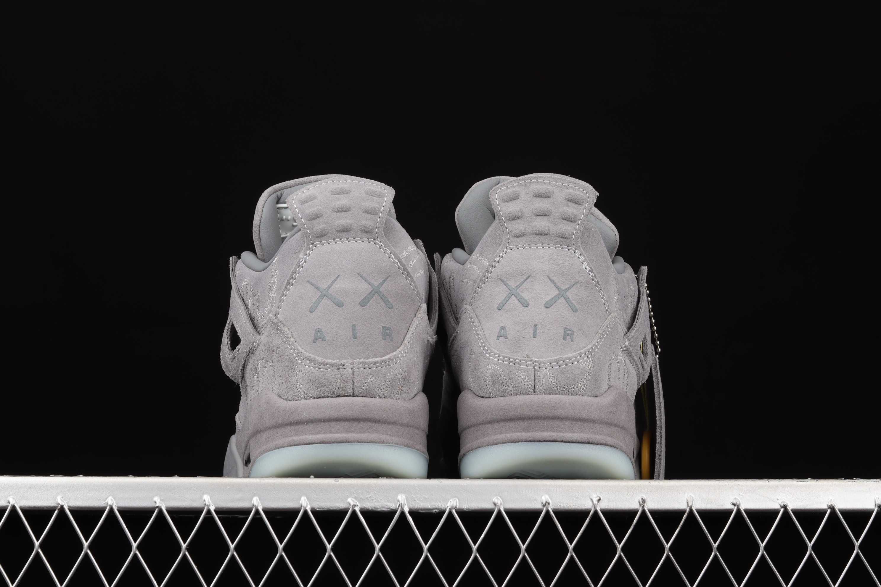 Nike Jordan 4  Retro / Travis Scott Cactus Jack / F&F / UNC / Kaws