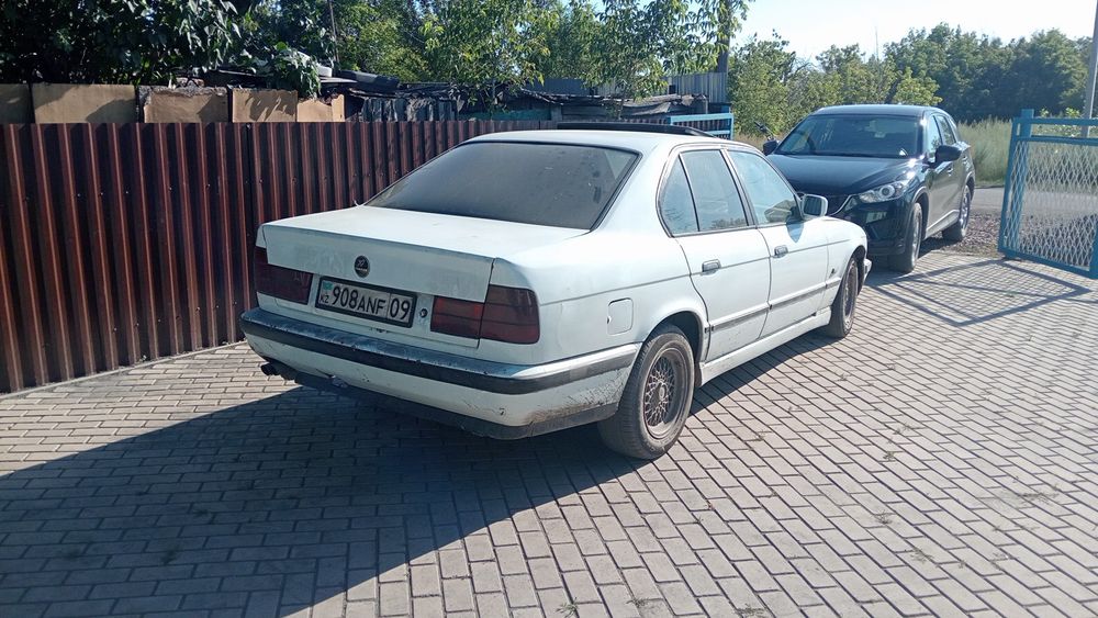 Продам БМВ 520 недорого