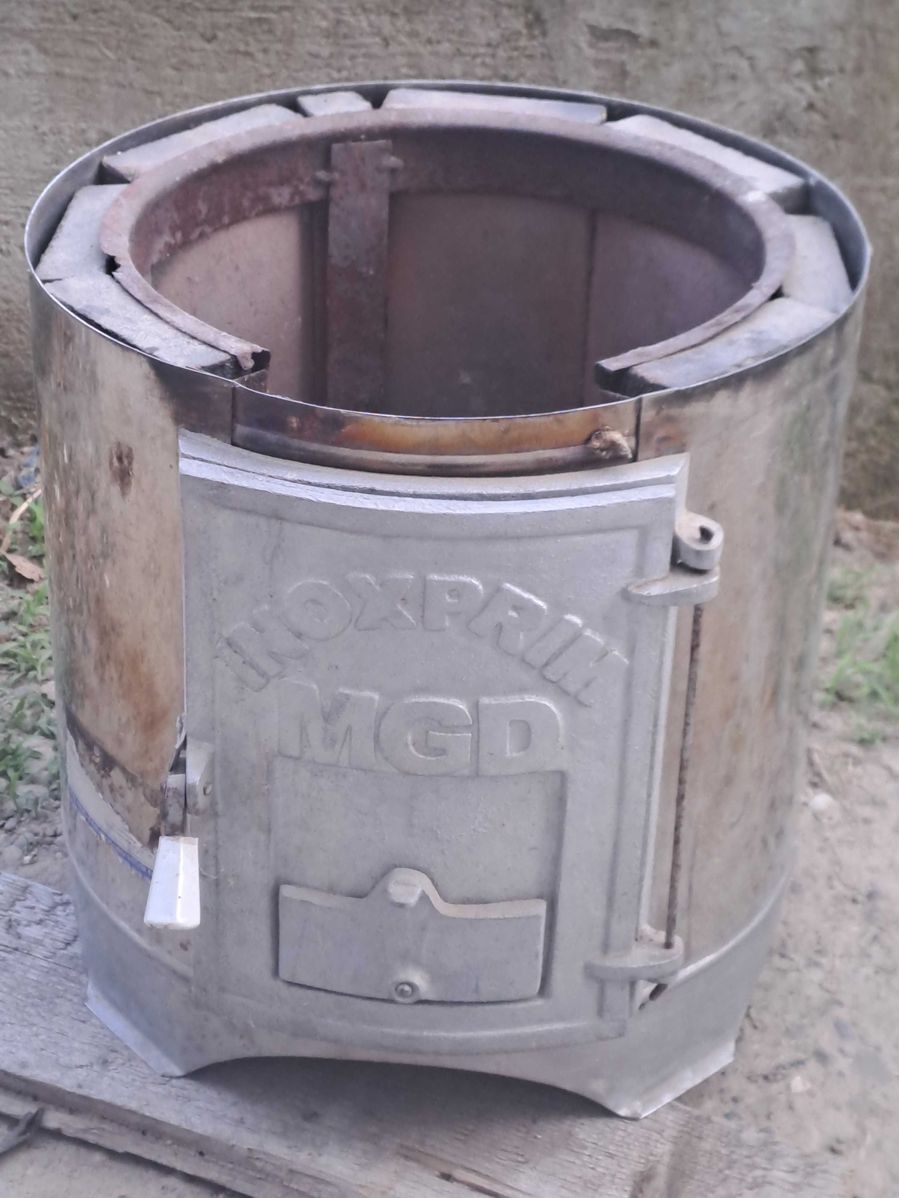 1 Boiler inox - folosit 2 ani + 1 Boiler zincat - nefolosit