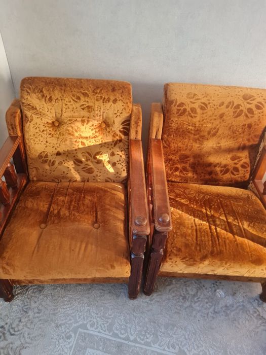 Продам кресла 2штуки