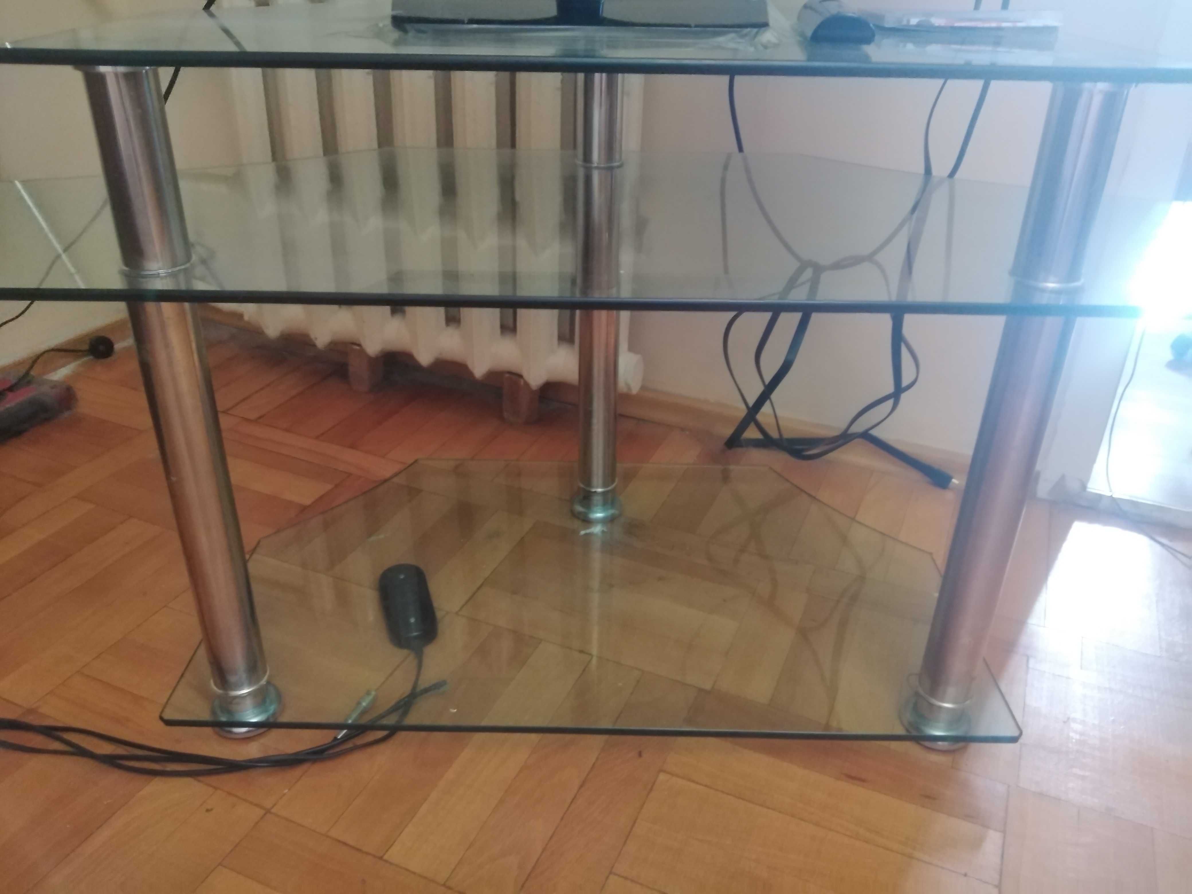 Столик для телевизора и аппаратуры стеклянный