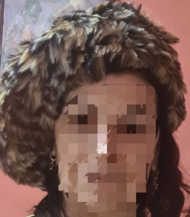 Дамска зимна шапка