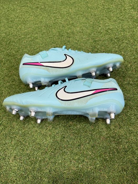 Nike Tiempo Бутонки