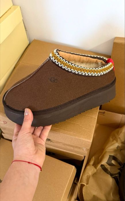 Stoc Ugg dama maro