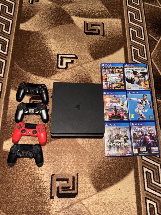 Плейстейшън 4 Slim с 4 джойстика и 6 игри!!!