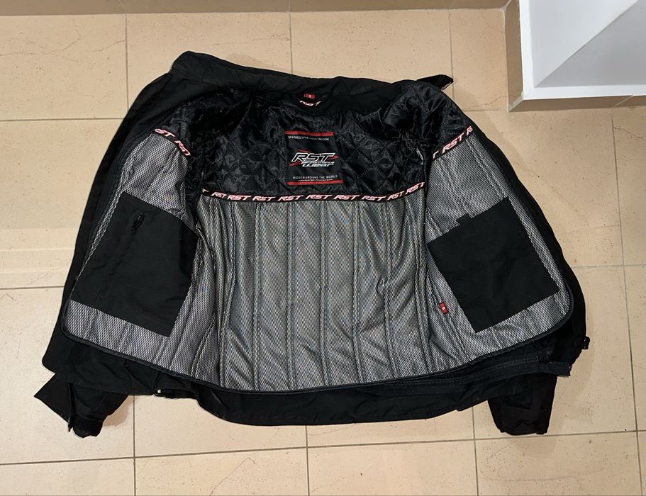 Geaca moto din material textil, marimea S/M, de culoare neagra