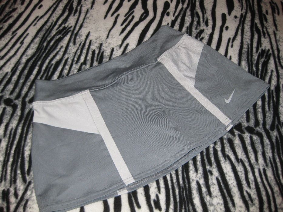 NAIKI- Нова Пола за Тенис