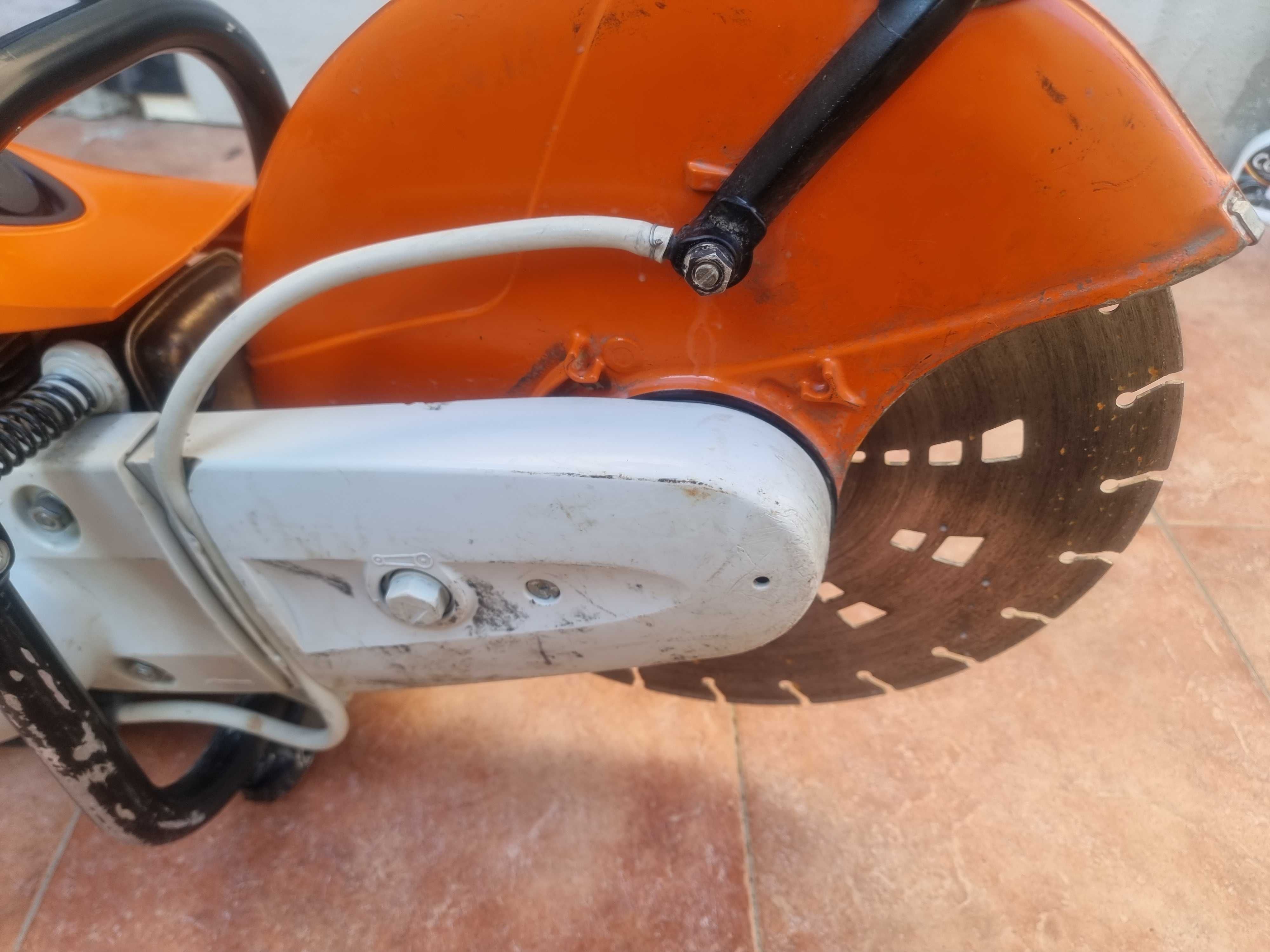 Stihl TS 420 - ръчен бензинов фугорез