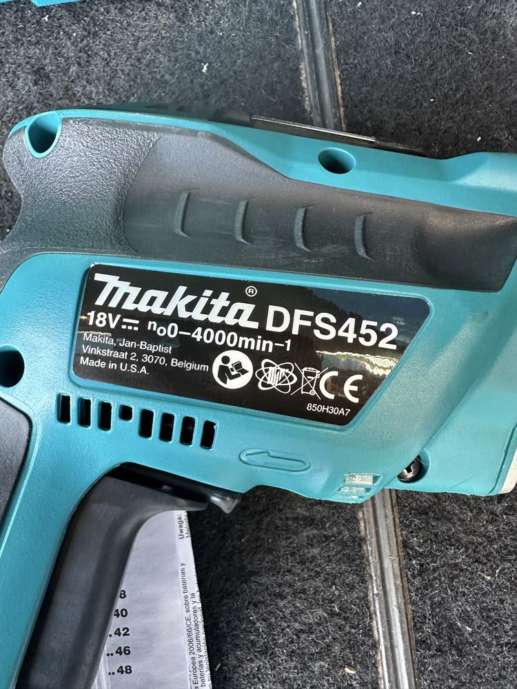 Makita DFS452 винтоверт за гипсокартон