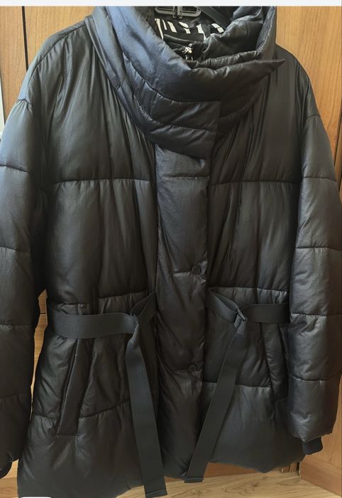 Продам женские куртки