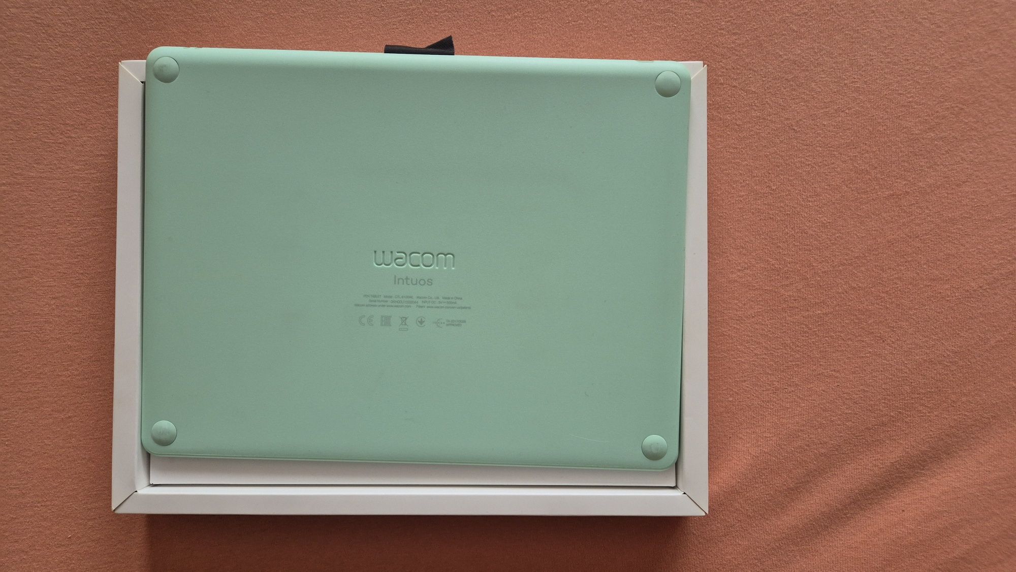 Графичен таблет Wacom Intuos M, Зелен