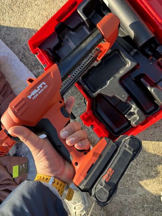 Pistol Hilti HDE 500-a22  ancora chimica ,nuron,ca nou ,cu baterie!
