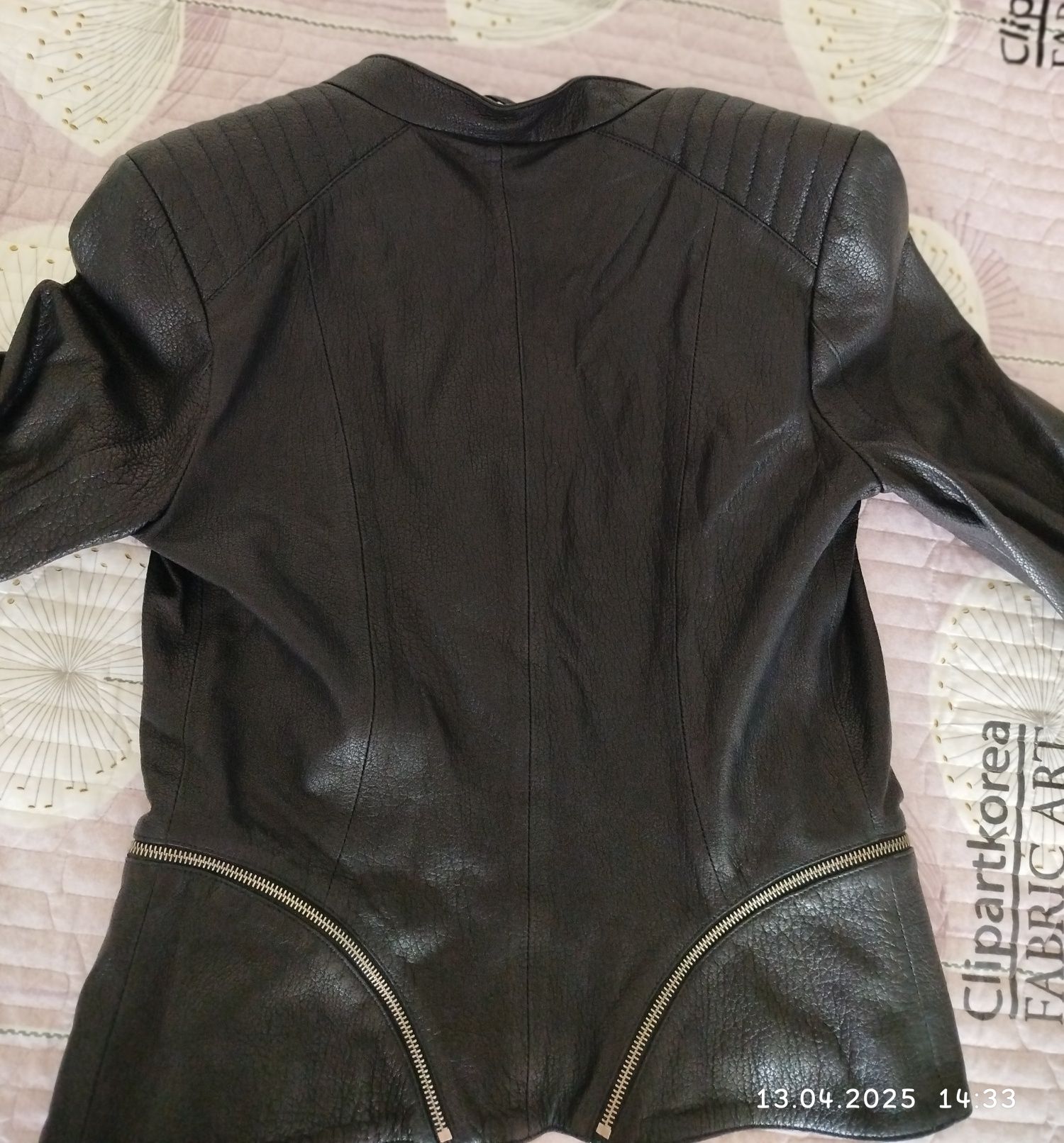 Продам женскую кожанную косуху