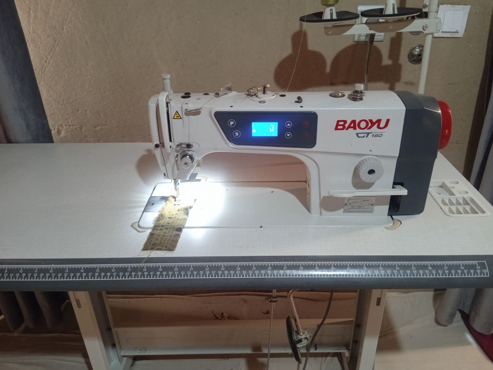 BAOYU GT180 toʻgʻri chok tikuv mashinka