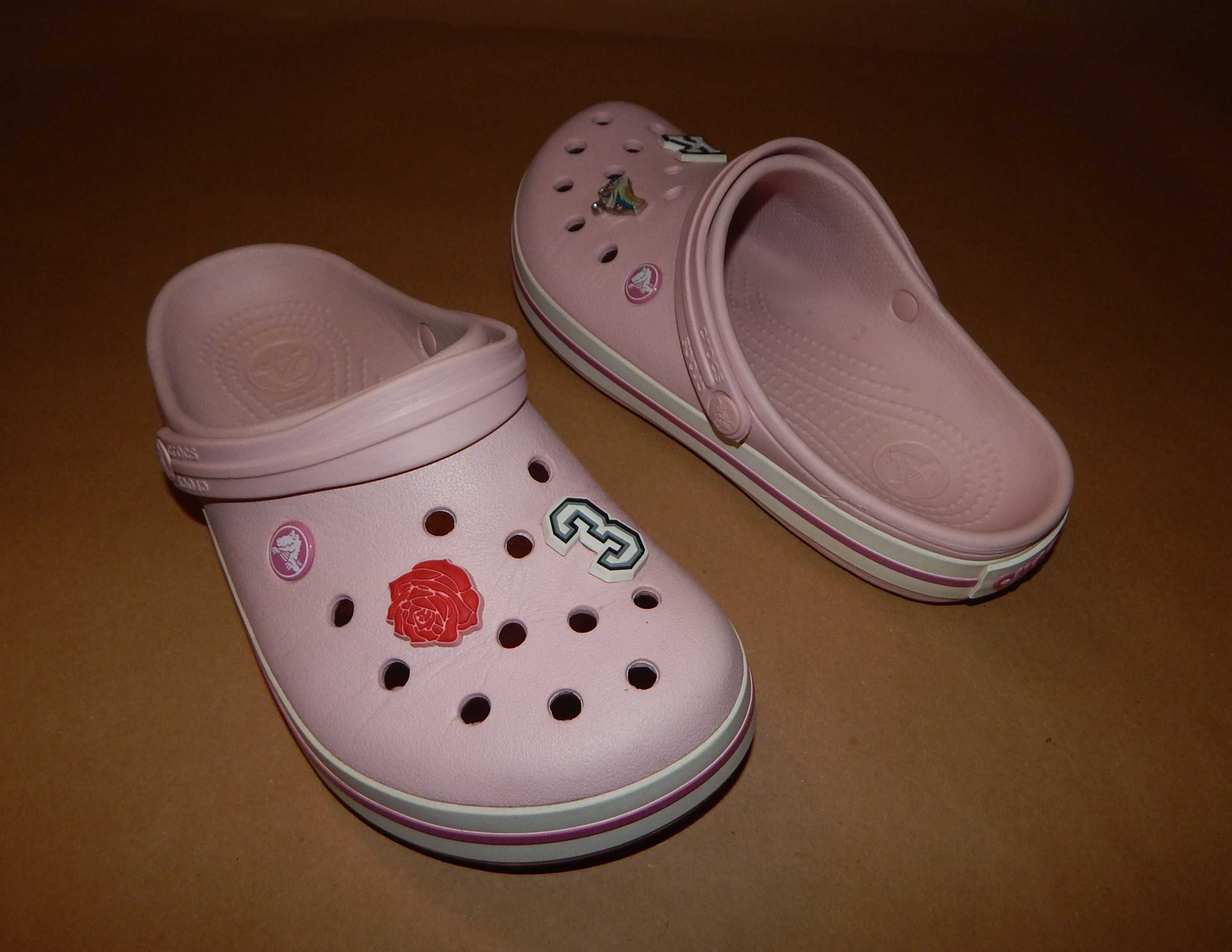 Papuci Crocs, roz, de dama, stare buna, numarul 40 (W9)