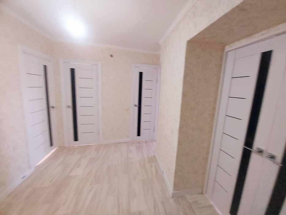 Продается 3-х комнатная квартира в районе 20 школы