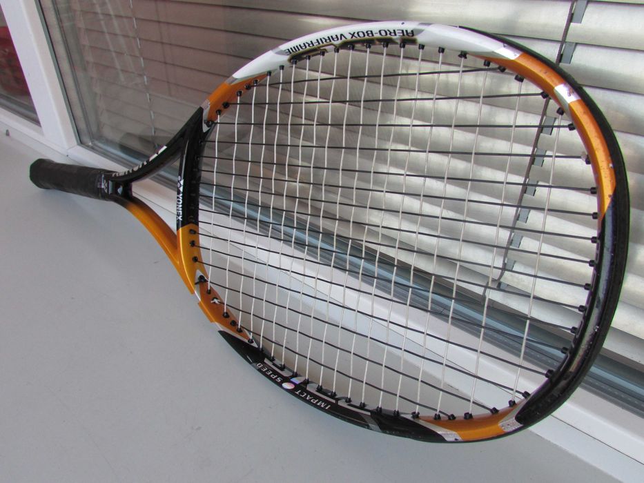 Тенис ракета YONEX RDiS 200