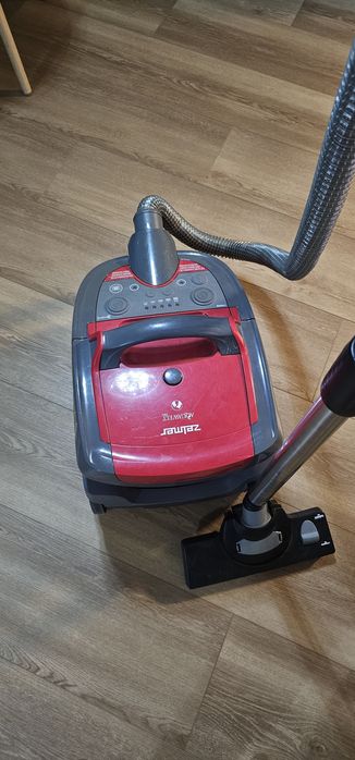 Прахосмукачка и Парочистачка