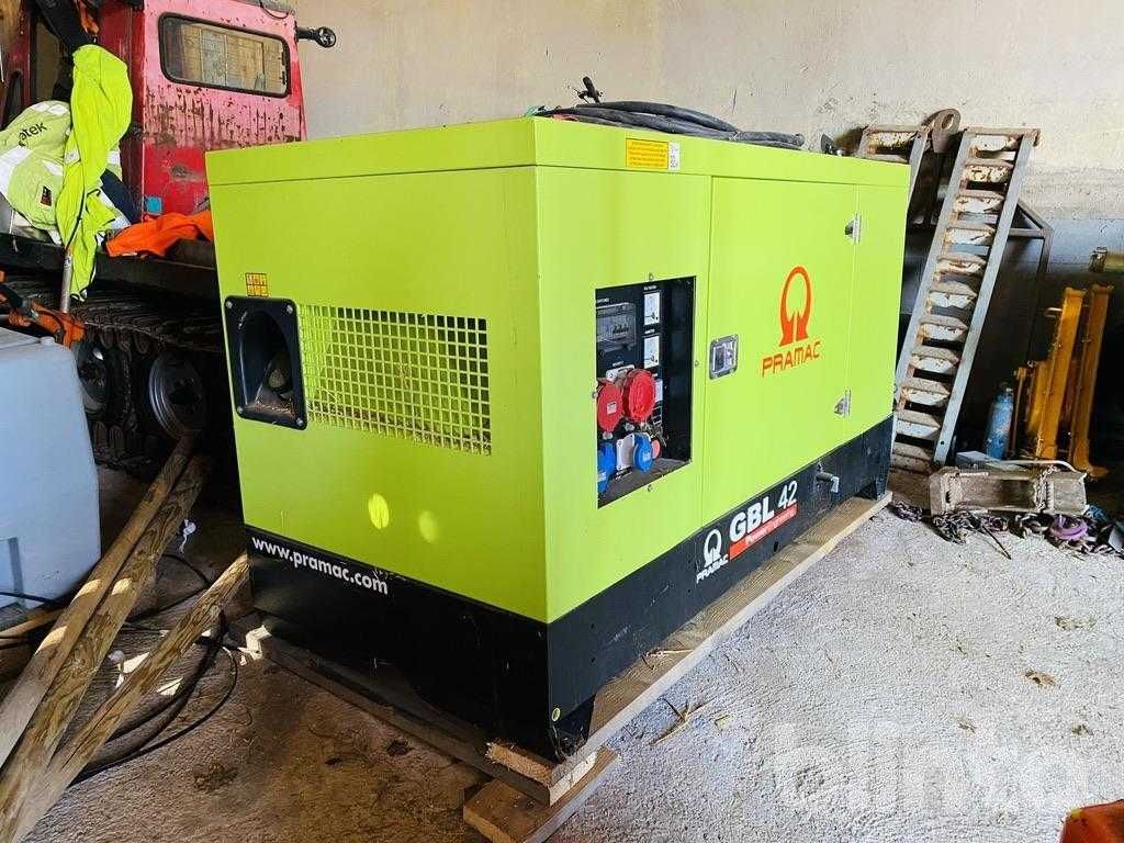 inchiriere inchiriez generator de inchiriat 380V 220V Grup electrogen