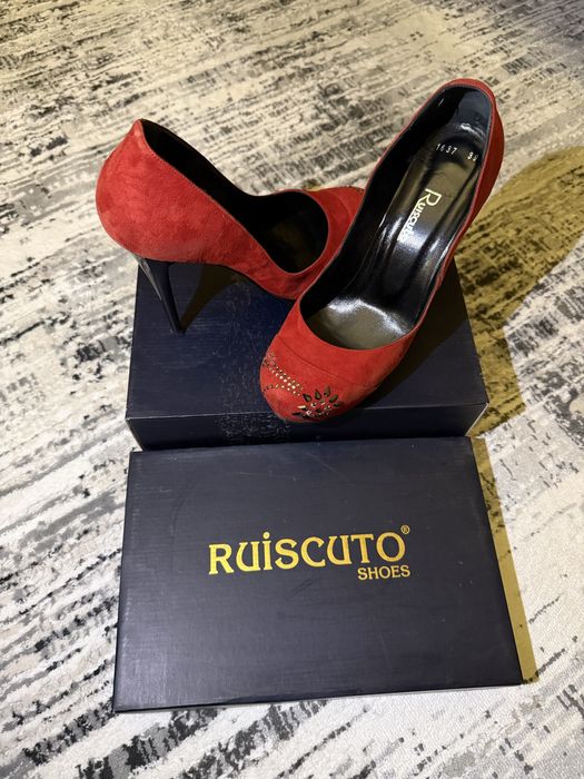 Женский каблук замшевые