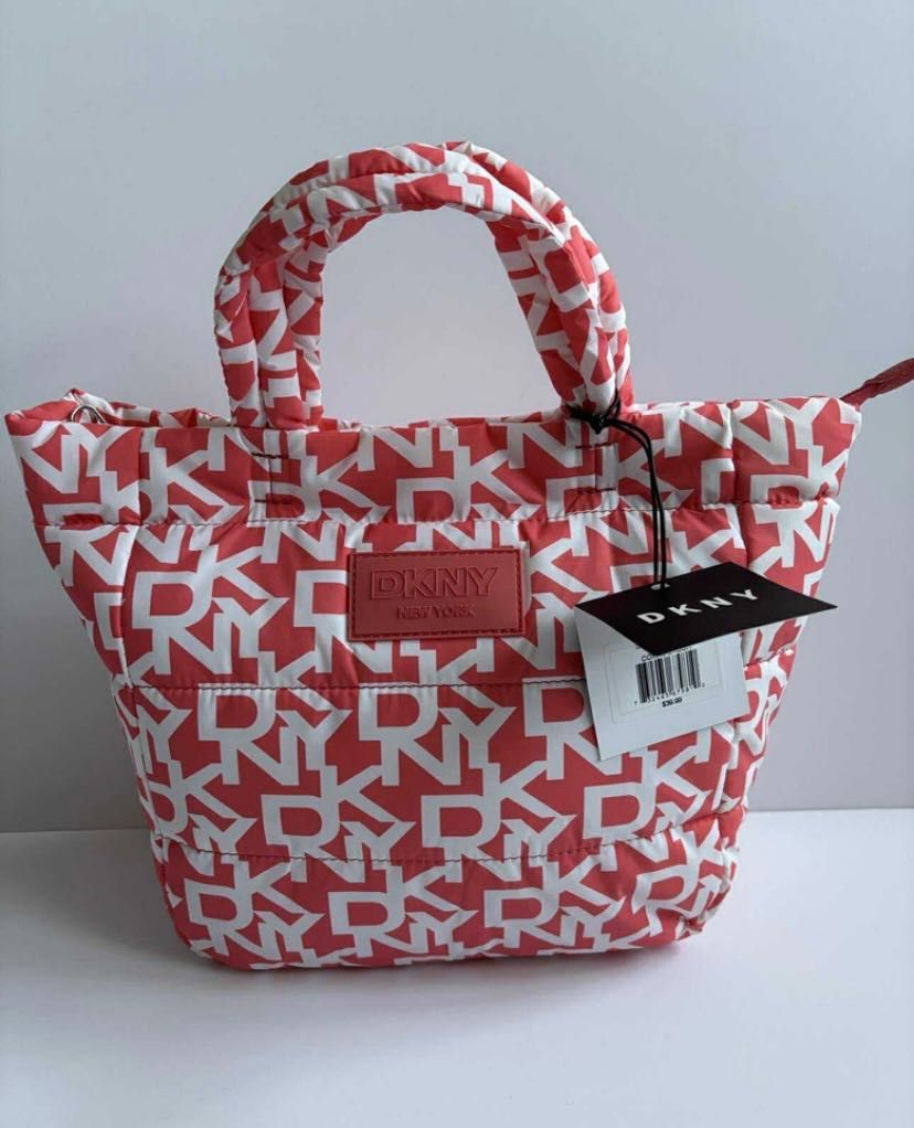 DKNY Tote Bags/ Несесери