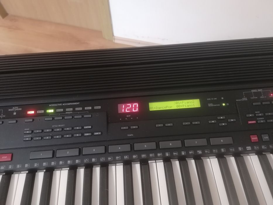 YAMAHA PSR-6700  pian orga profesional