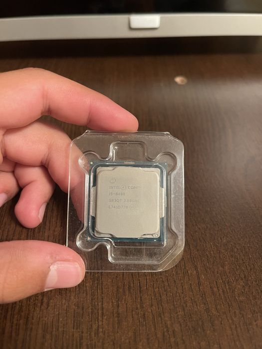 Vand cpu i5 8400