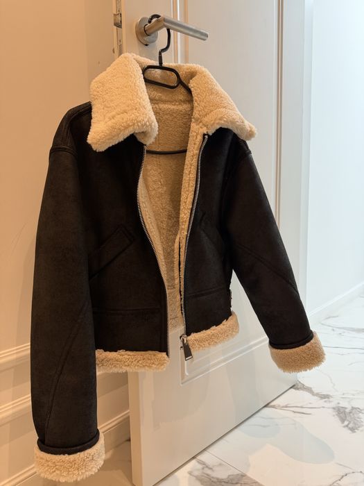 Късо зимно яке Mango