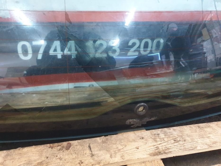 Geam luneta spate MERCEDES-BENZ C-CLASS II W203  2000 - 2007, MERCEDES-BENZ C-CLASS T-Model II S203 2001 - 20072.2 C 220 CDI OM 646.963 A2037403257; 43R-001190