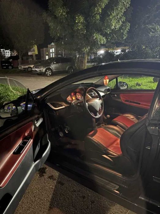 Peugeot 207 CC
Peugeot 207 CC