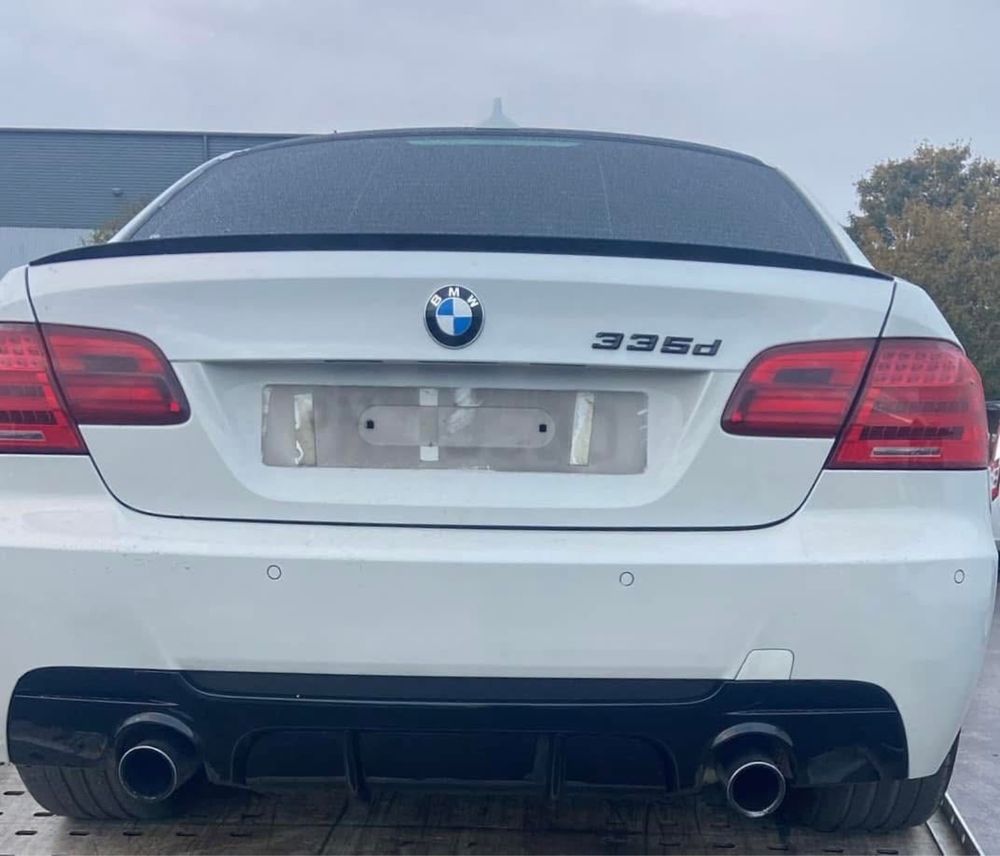 Dezmembrez BMW 335d E92 LCI 2011 Bi-turbo 286cp,Trapa,android,recaro