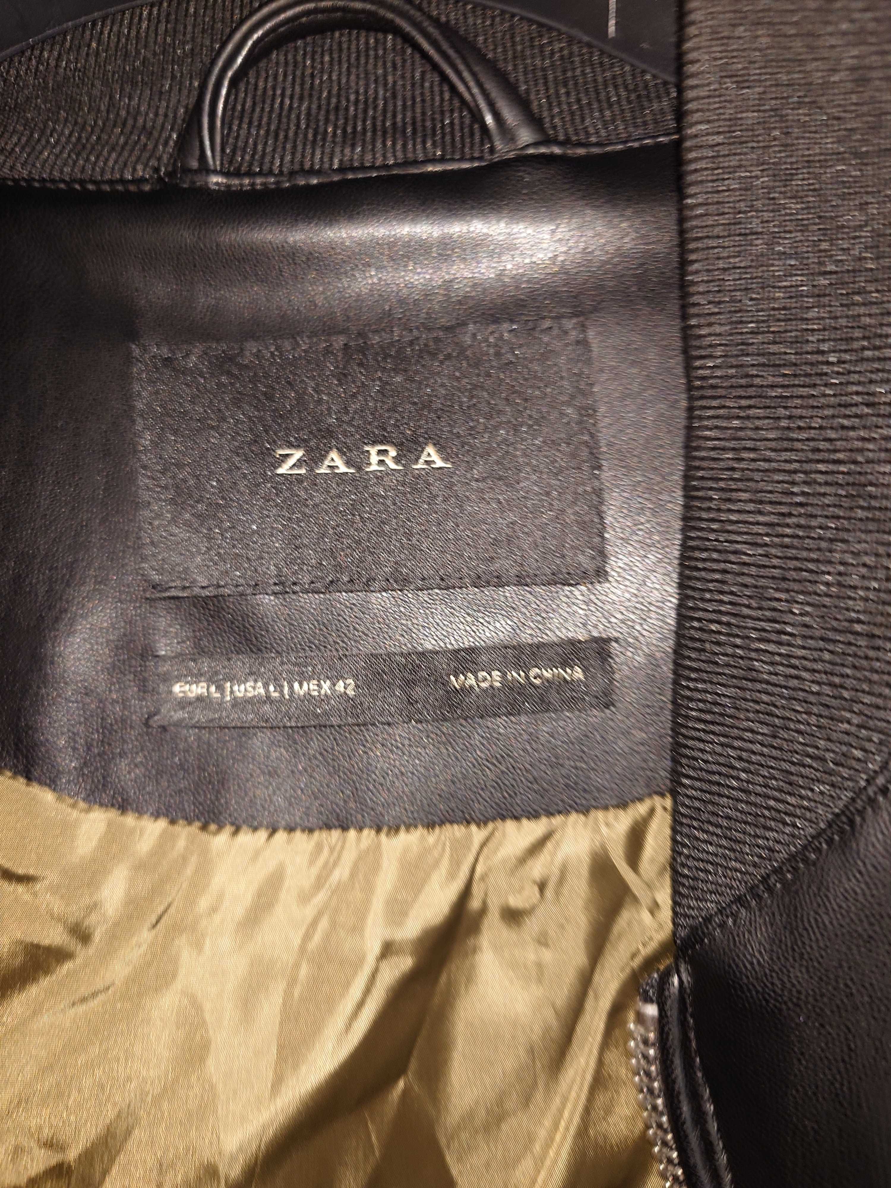 Geaca neagra de piele sintetica Zara