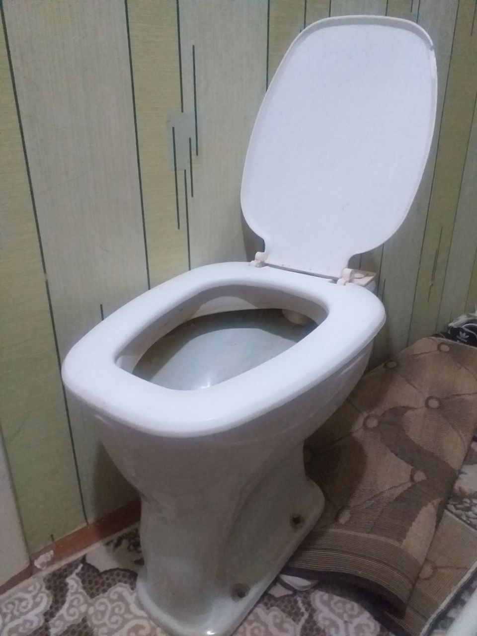 Уй жихозлари сотилади