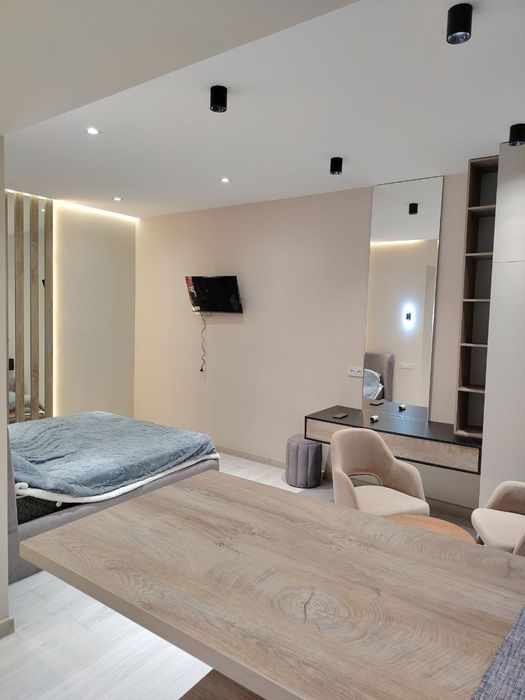 Сдается в аренду 1 комнатная студия в новостройке(RV33)